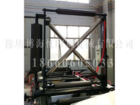点击查看详细信息<br>标题：单色膜切机构及翻转架 阅读次数：4159